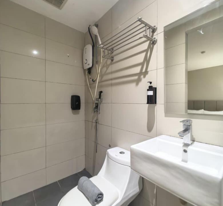 Photo of Bathroom in Chinatown