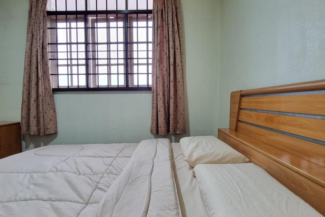 Photo of Bedroom in Lutong