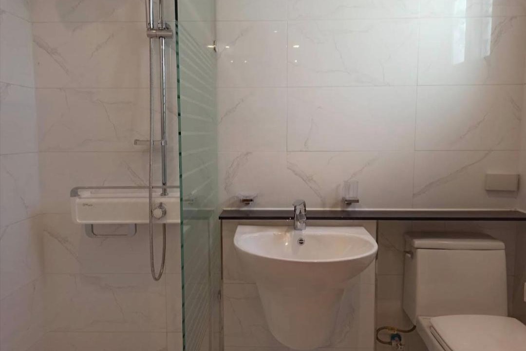 Photo of Bathroom in Clark Freeport