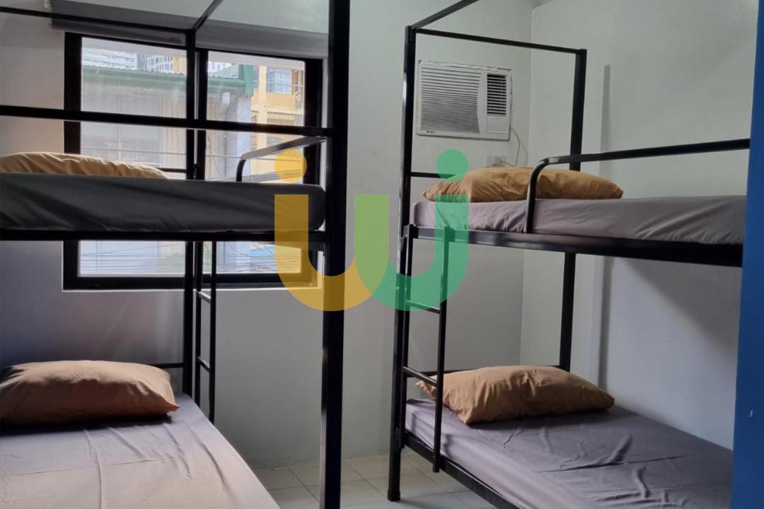 Photo of Bedroom in Highway Hills