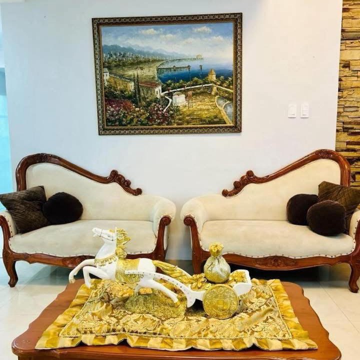 Photo of Livingroom in San Fernando