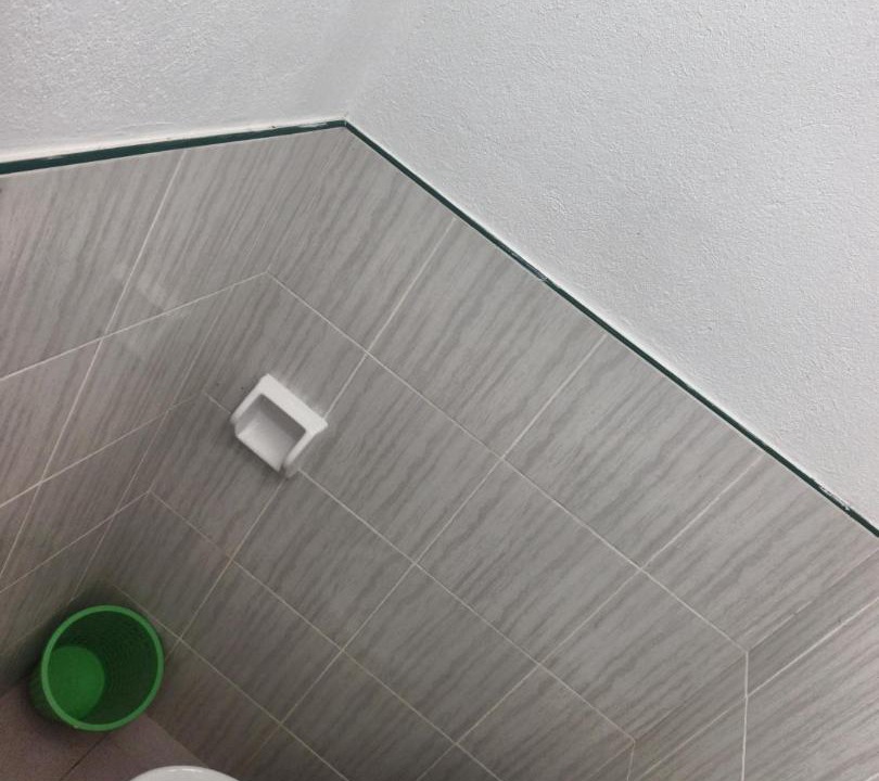 Photo of Bathroom in Basdiot