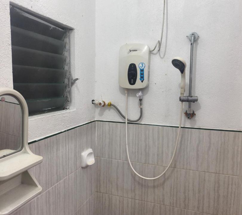 Photo of Bathroom in Basdiot