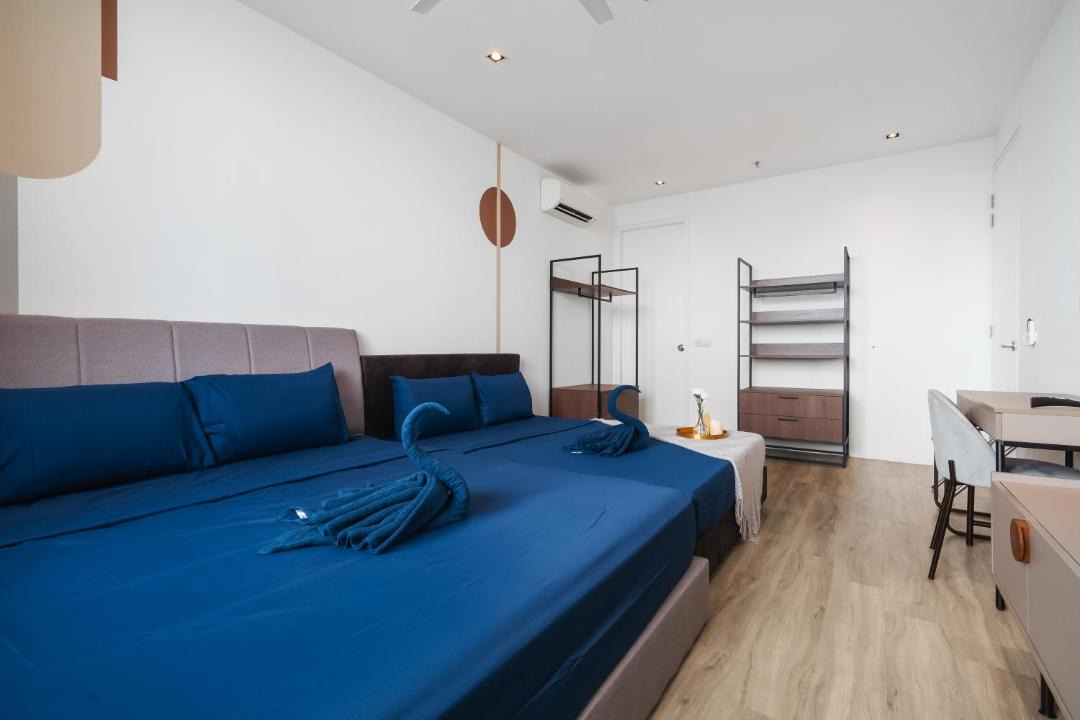 Photo of Bedroom in Tropicana