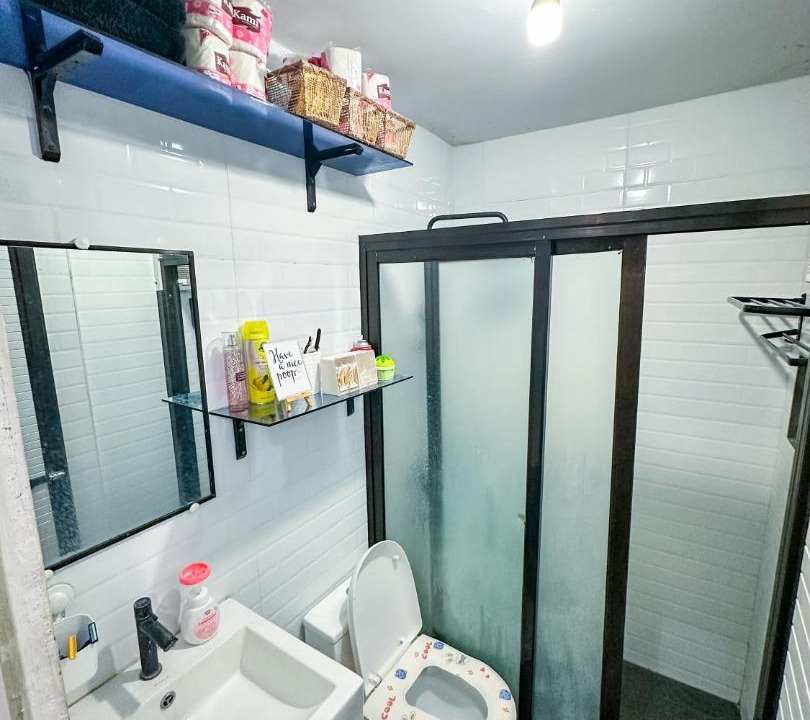 Photo of Bathroom in Mariveles