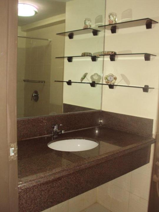 Photo of Bathroom in Las Pinas