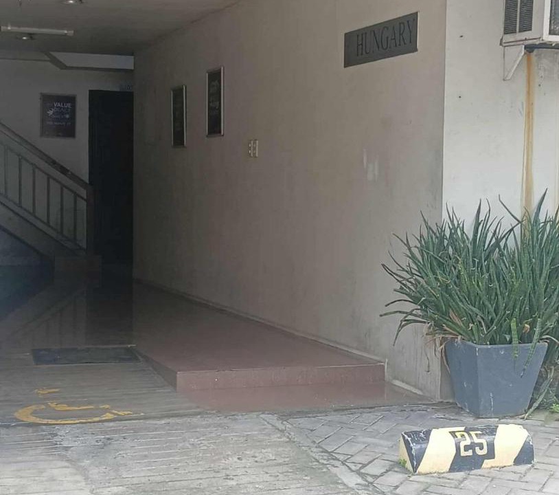 Photo of Others in Moonwalk