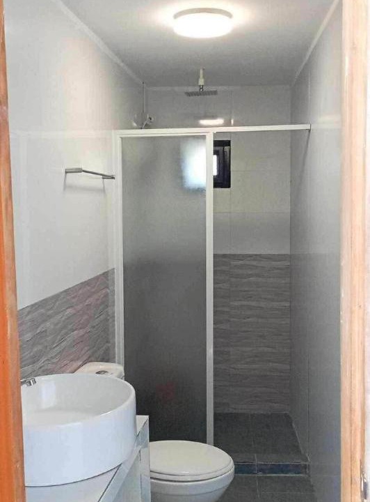 Photo of Bathroom in San Fernando
