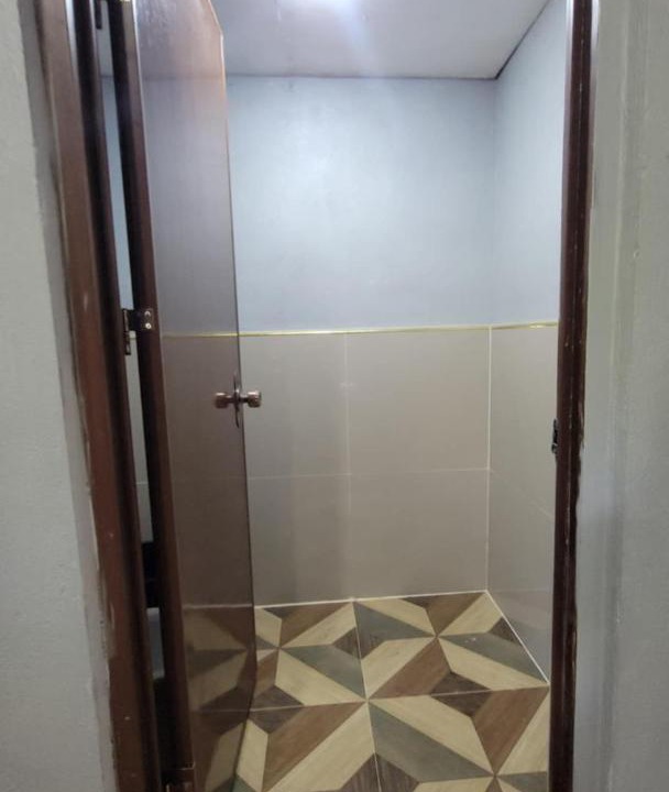 Photo of Bathroom in Daanbantayan