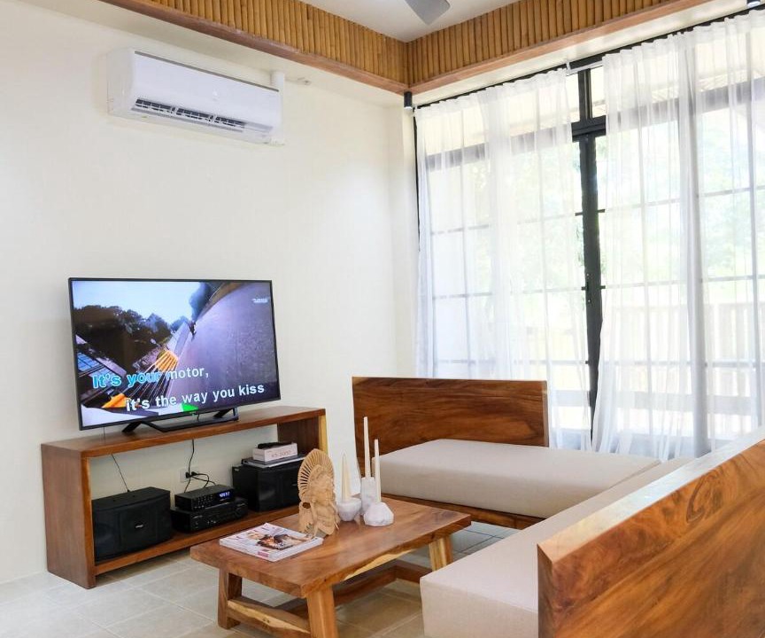 Photo of Livingroom in San Fernando