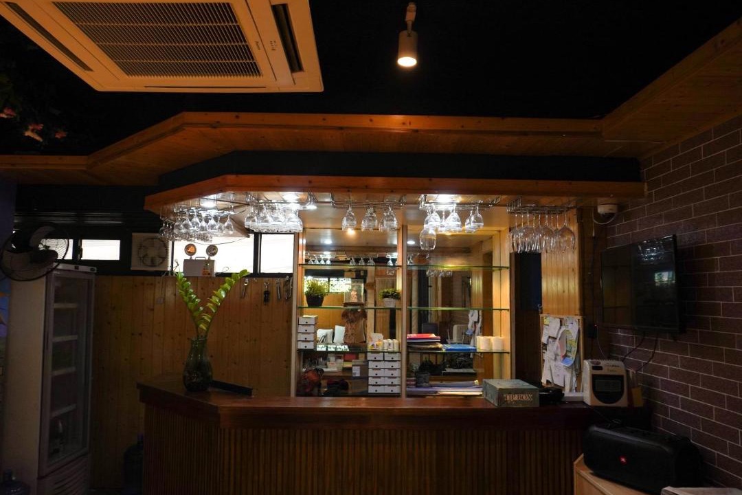 Photo of Others in Manoc-Manoc