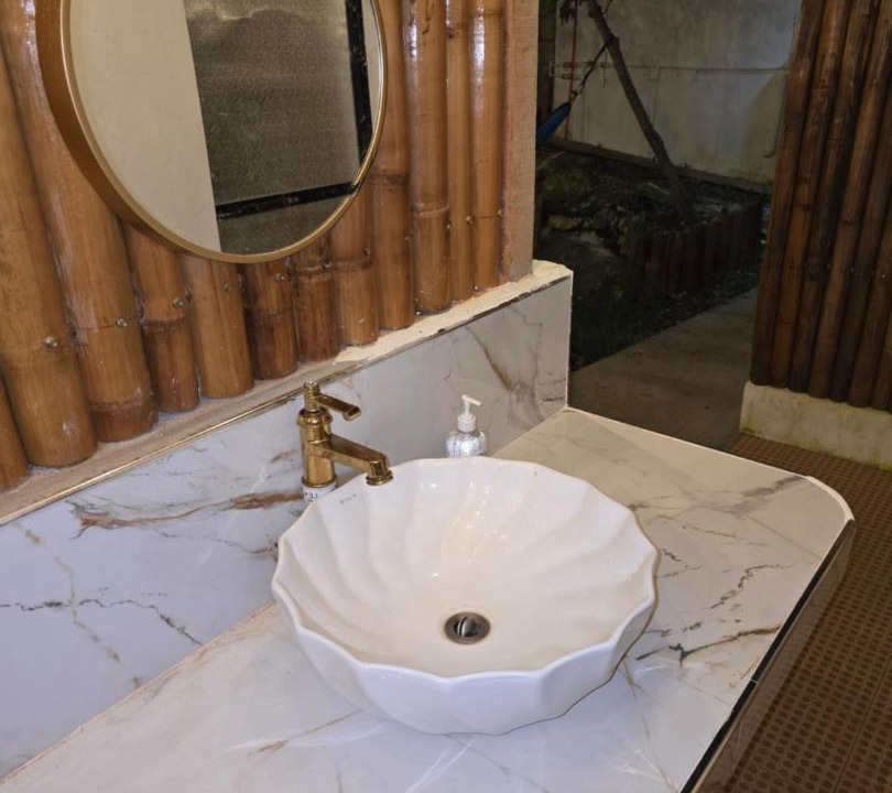 Photo of Bathroom in Basdiot
