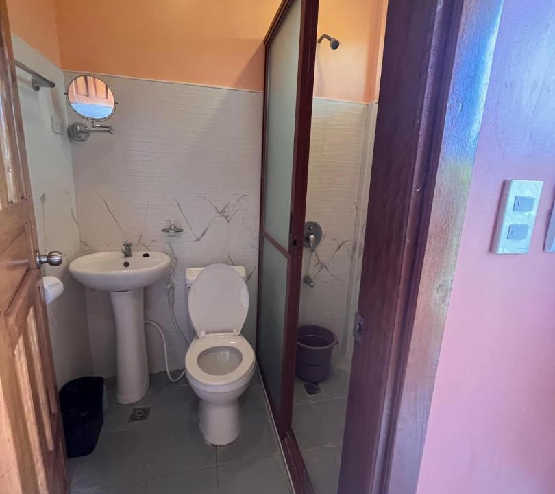 Photo of Bathroom in Looc
