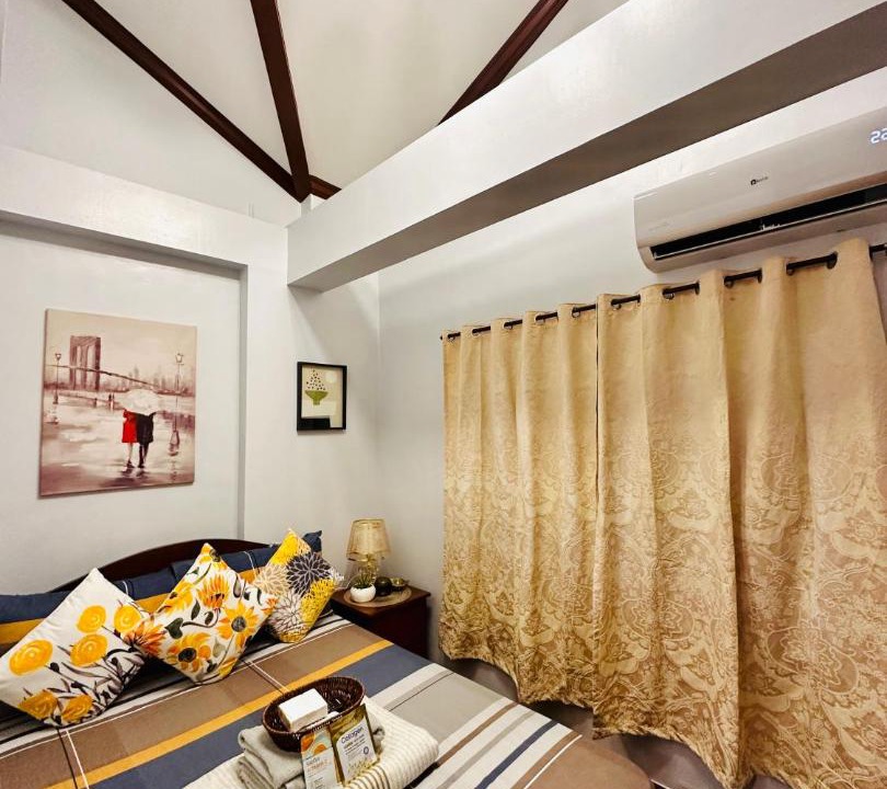 Photo of Others in Moonwalk