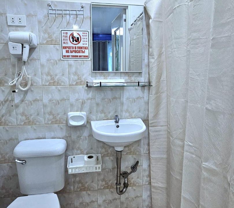 Photo of Bathroom in Looc