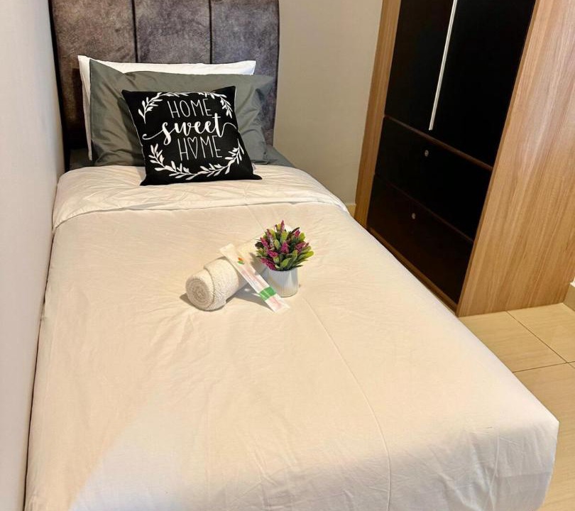 Photo of Bedroom in Taman Mount Austin