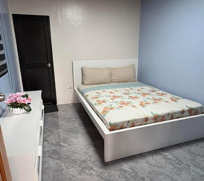 Photo of Bedroom in Real