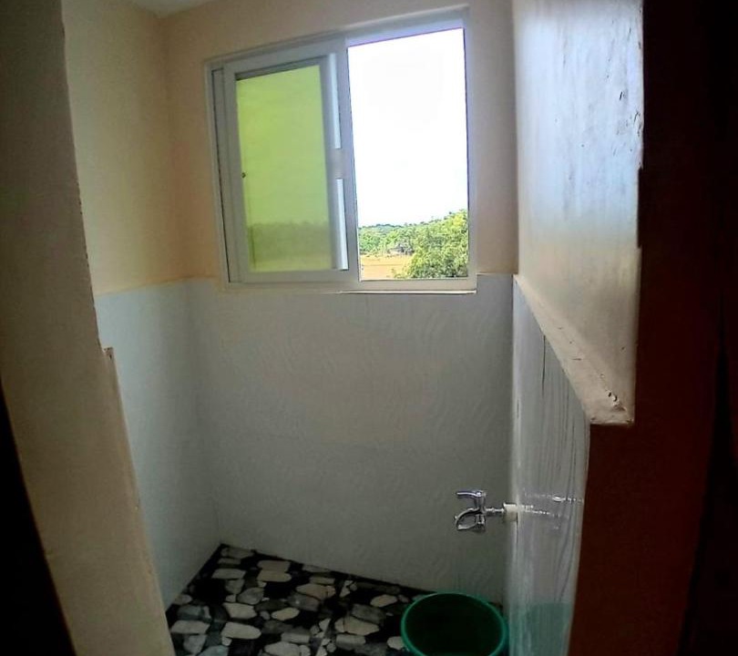 Photo of Bathroom in San Fernando