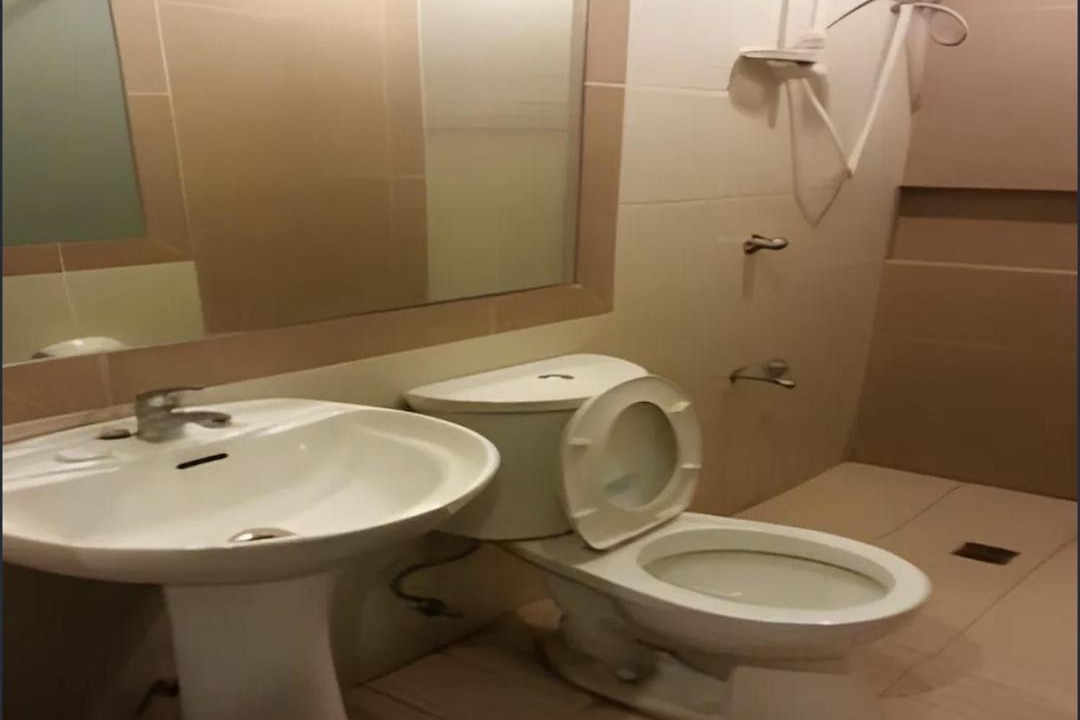 Photo of Bathroom in San Fernando