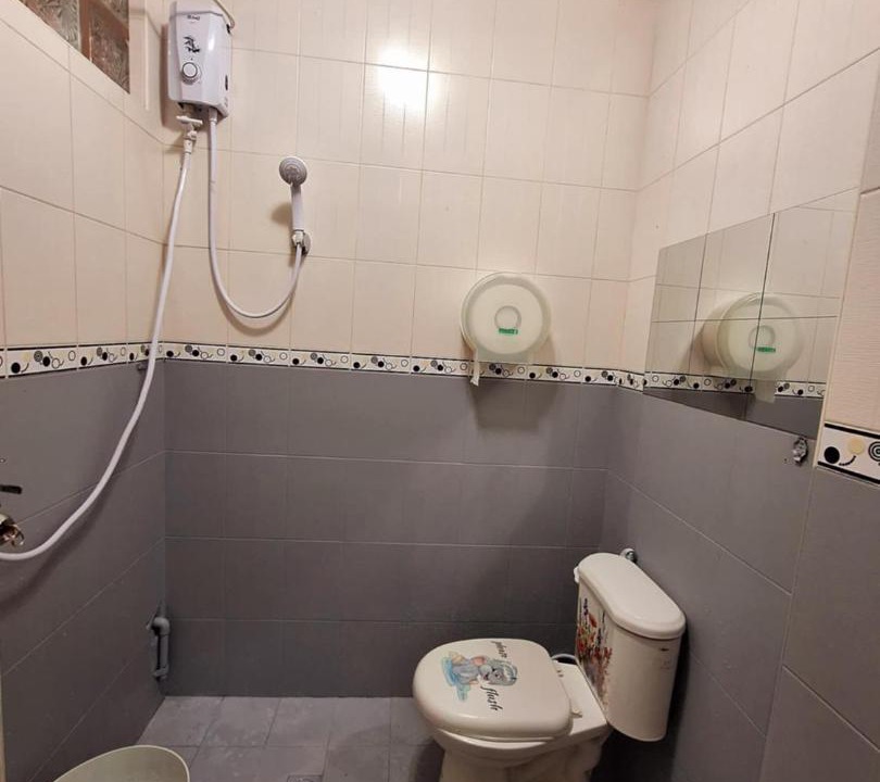 Photo of Bathroom in Poblacion District