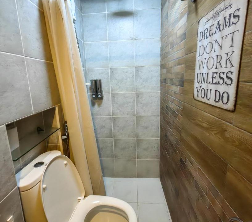 Photo of Bathroom in Las Pinas