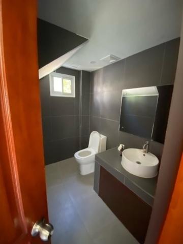 Photo of Bathroom in Lila