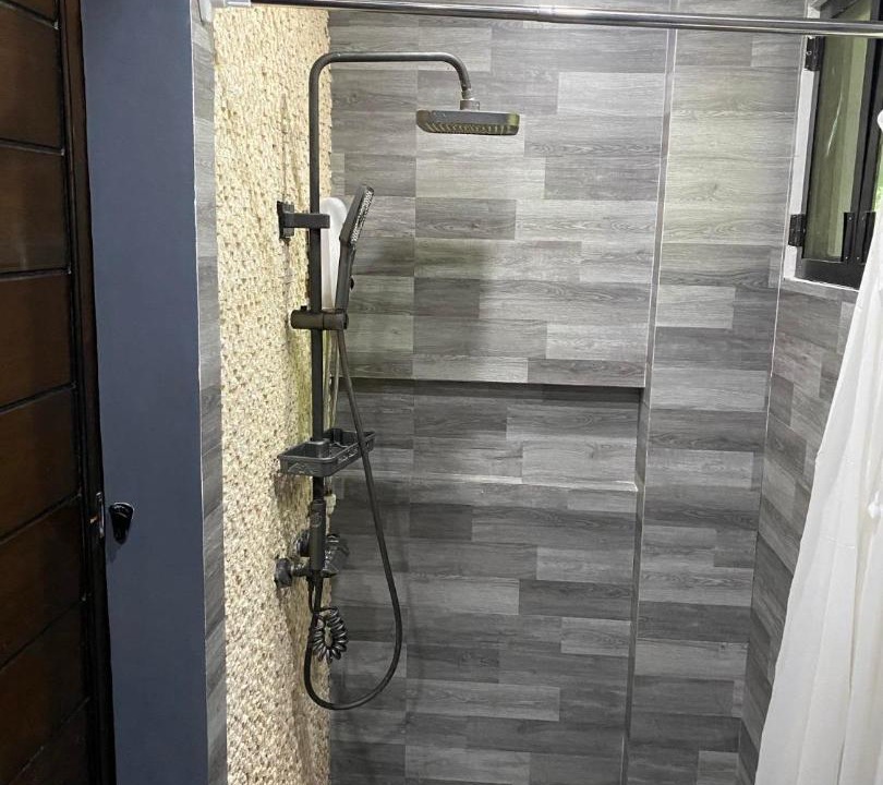 Photo of Bathroom in Poro