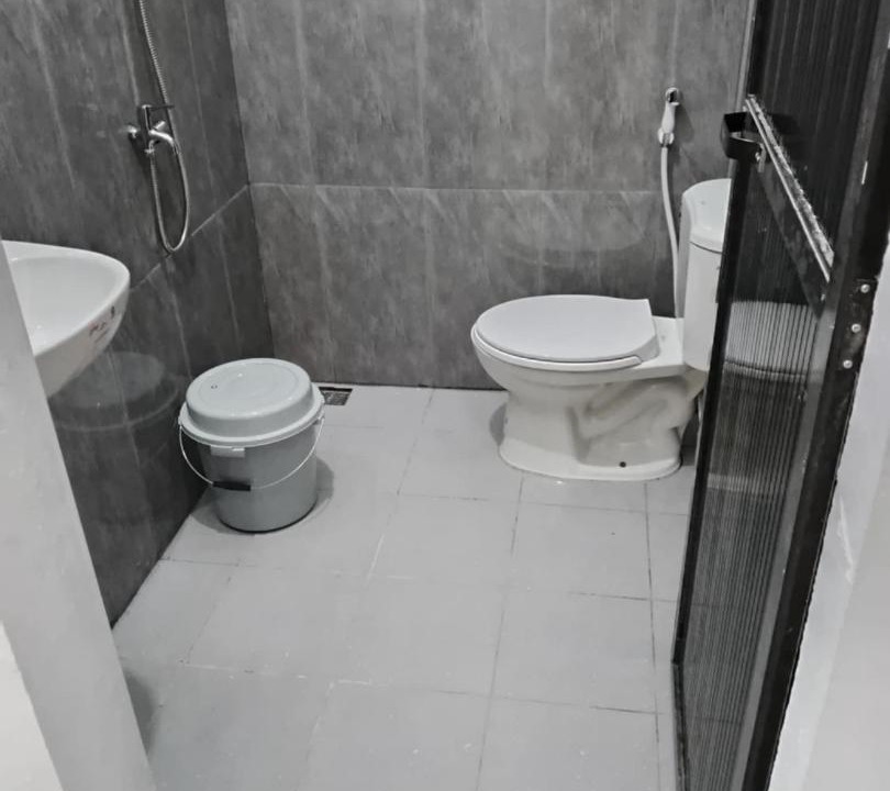 Photo of Bathroom in Logon