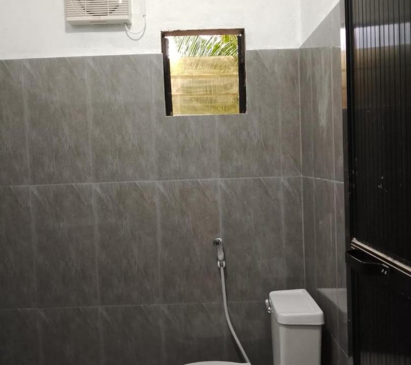Photo of Bathroom in Logon