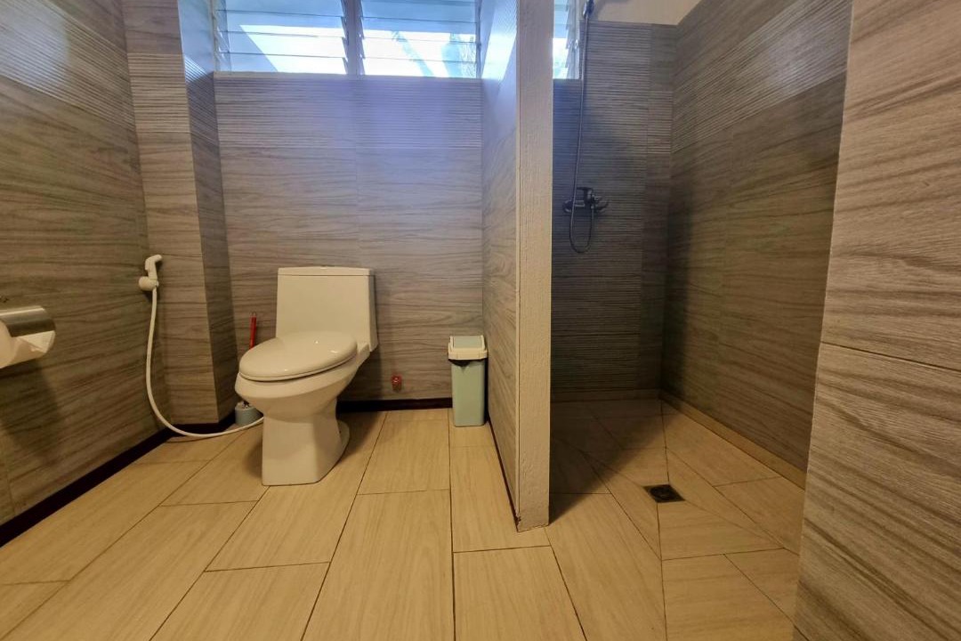 Photo of Bathroom in Logon