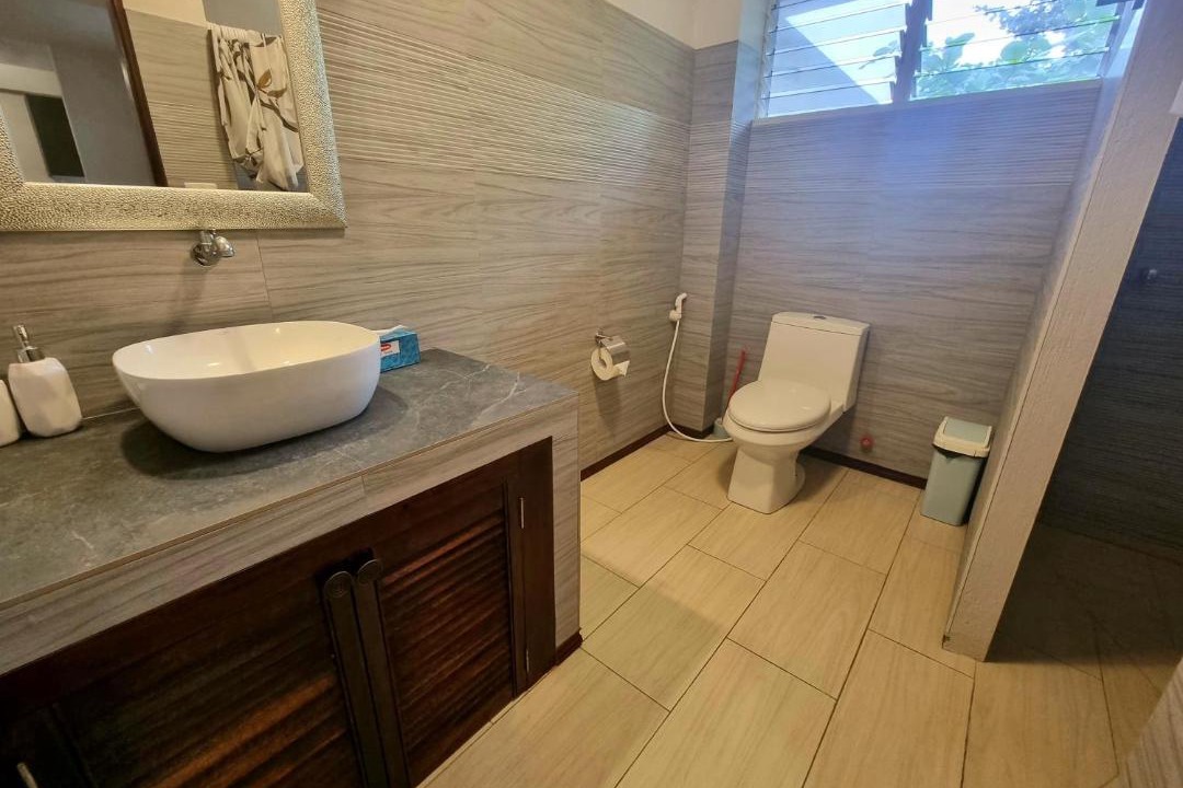 Photo of Bathroom in Logon