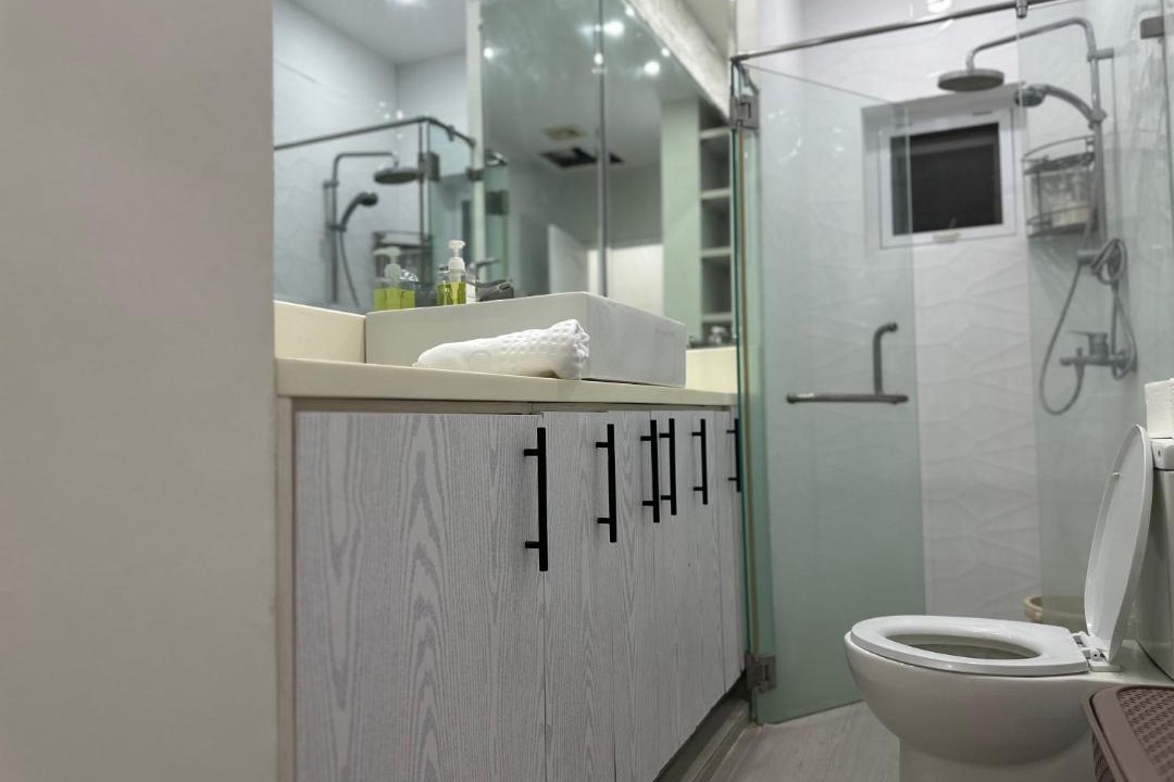 Photo of Bathroom in San Fernando