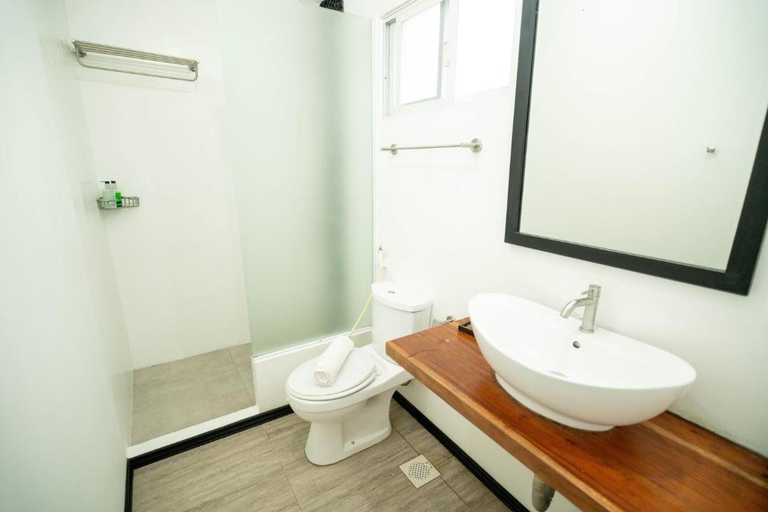 Photo of Bathroom in Logon
