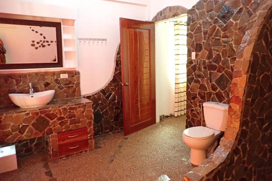 Photo of Bathroom in Zamboanguita