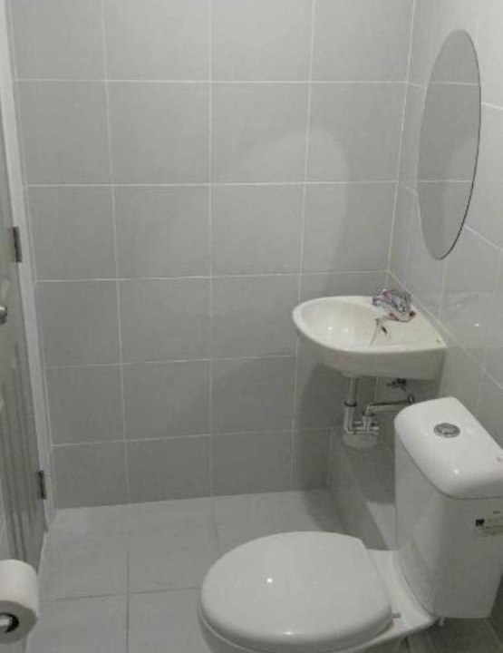 Photo of Bathroom in Commonwealth