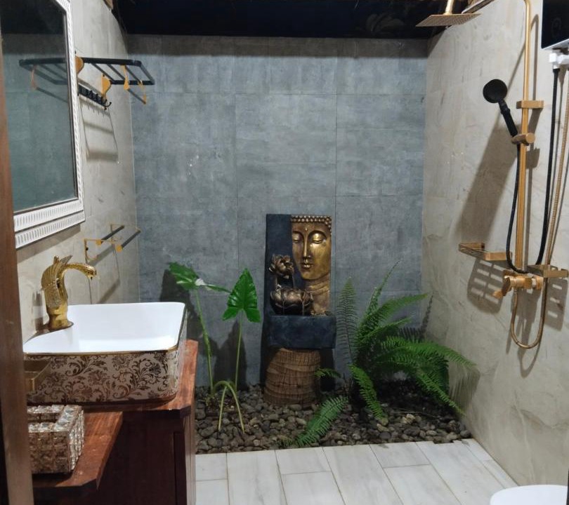 Photo of Bathroom in Guiuan