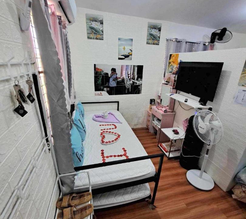 Photo of Bedroom in Olango Island