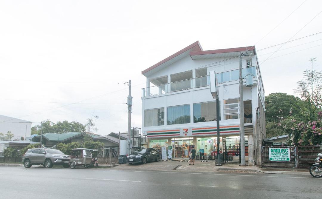 Photo of Buildings in Alaminos