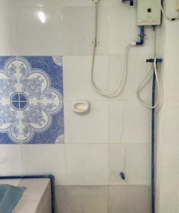 Photo of Bathroom in San Fernando