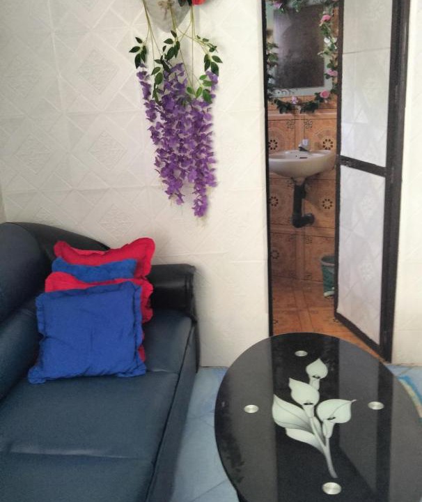 Photo of Livingroom in San Fernando