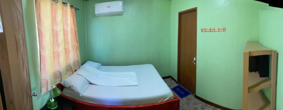 Photo of Bedroom in Olango Island