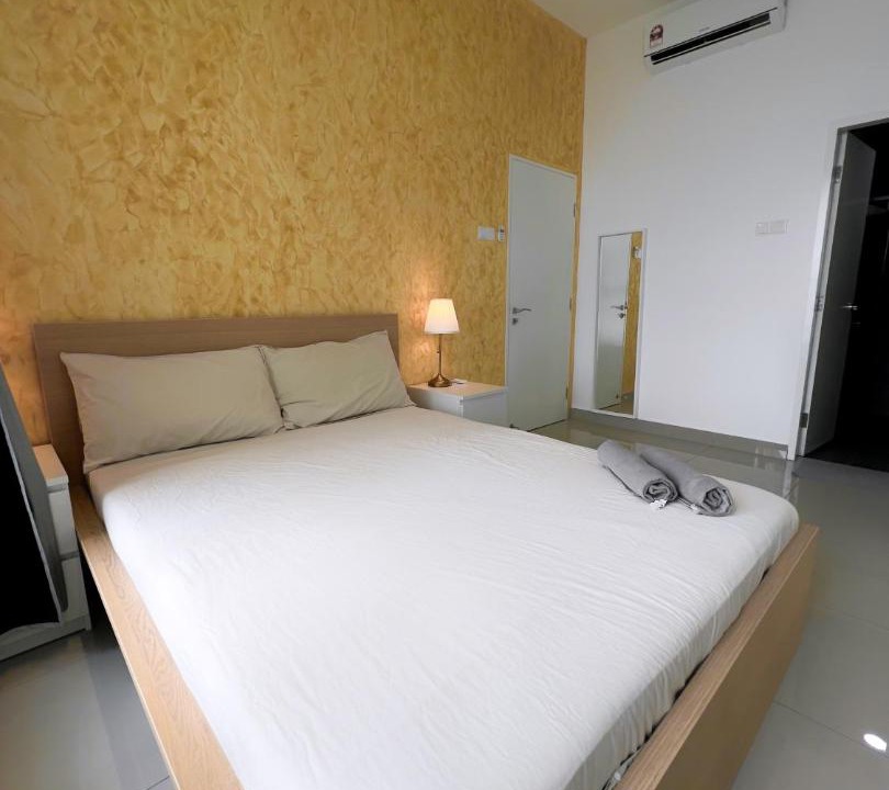 Photo of Bedroom in Maluri