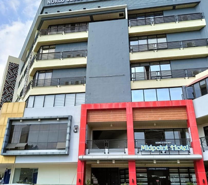 Photo of Buildings in Sison