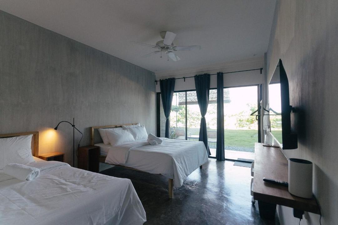 Photo of Bedroom in Catangnan