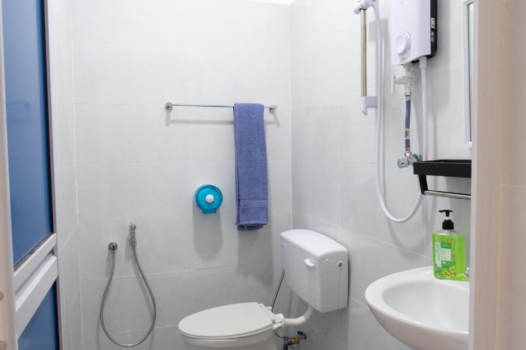 Photo of Bathroom in Batu Ferringhi