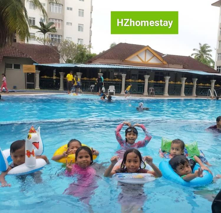 Photo of Human In Picture in Tanjung Tanah Merah