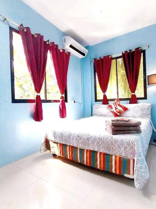 Photo of Bedroom in Liloan