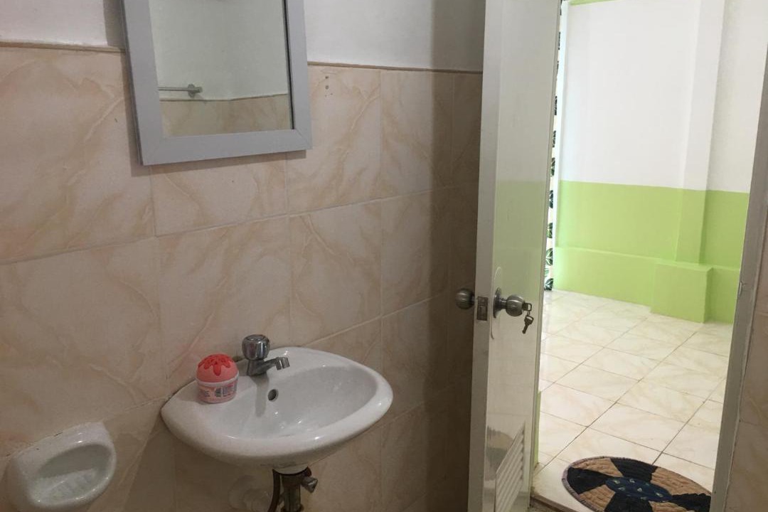 Photo of Bathroom in Poro