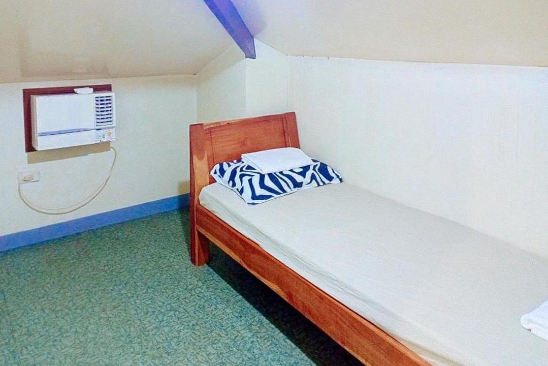 Photo of Bedroom in Tubajon