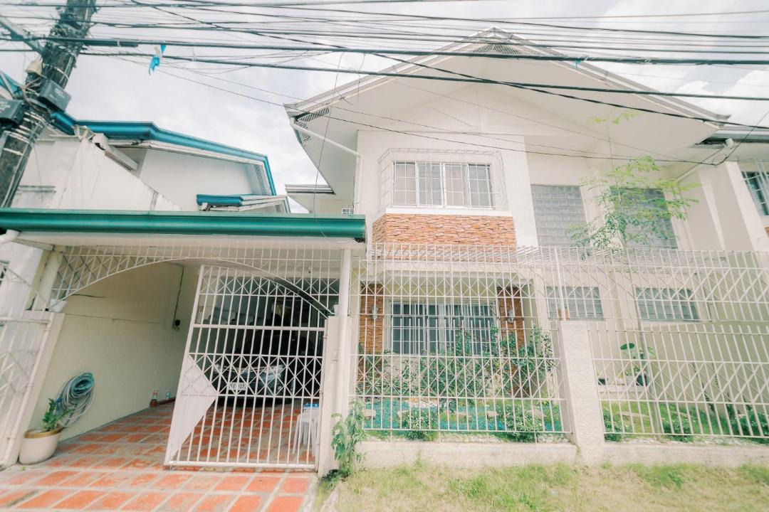 Photo of Buildings in Matandang Balara